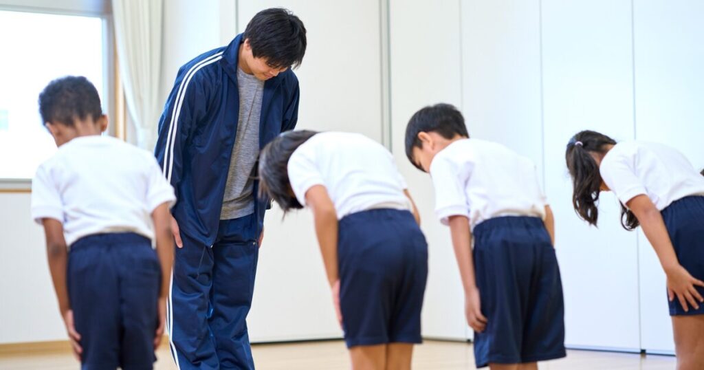 Essential Japanese Etiquette Every International Student Should Know ...